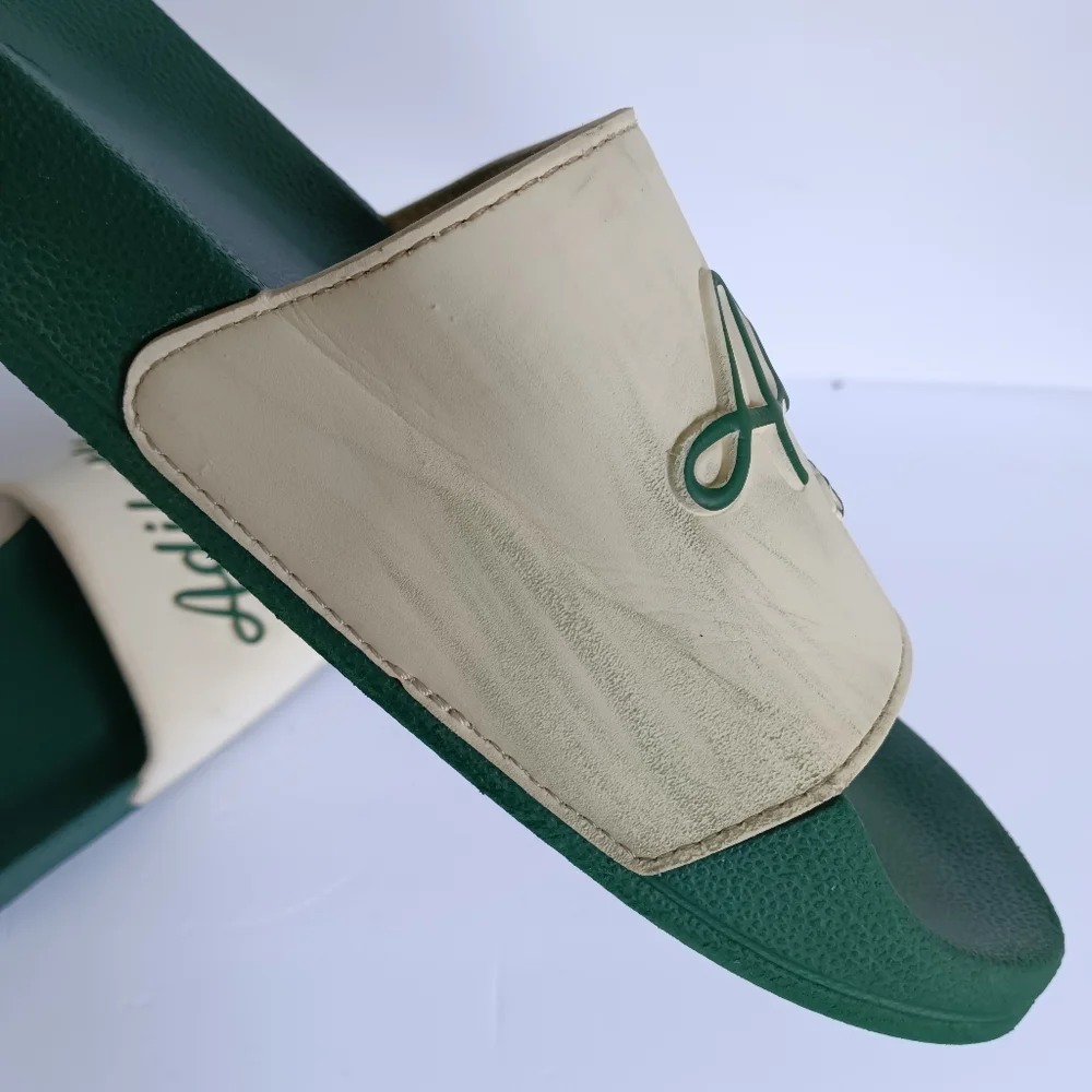 Adidas Adilette Mens Green & White Cloudfoam Shower Soccer Slides Size 11
